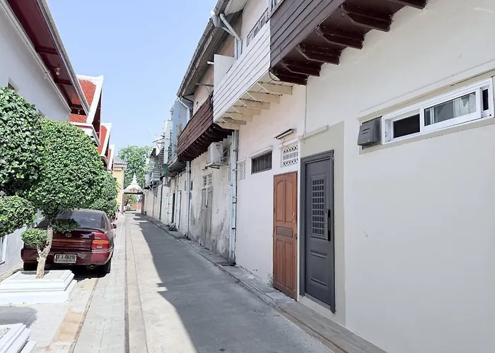 Entire Building , Shophouse In Old Town *