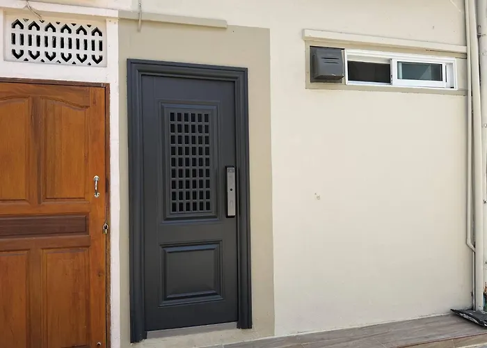Entire Building , Shophouse In Old Town بيت للعطل بانكوك